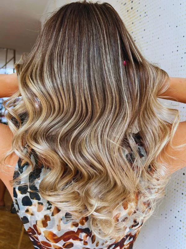 woman with blonde highlights